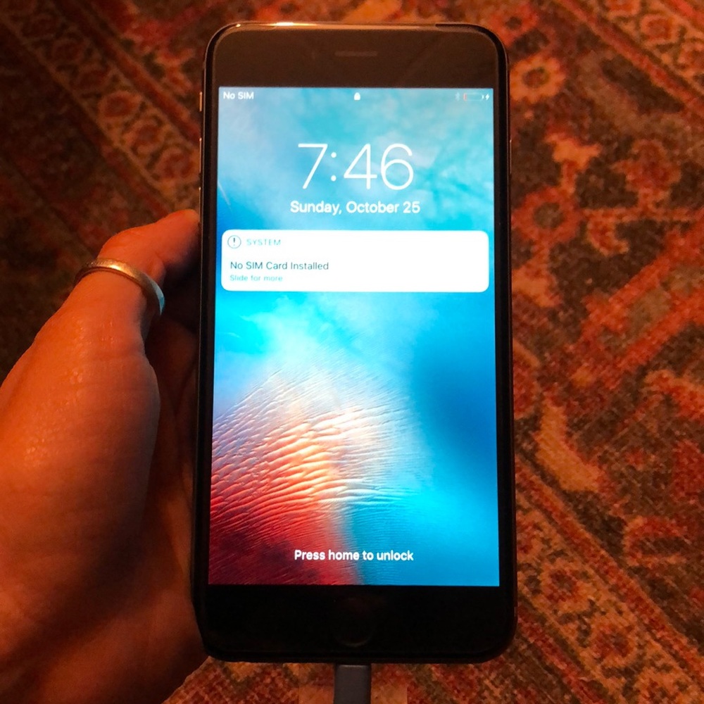 Iphone 6 Plus - image 2